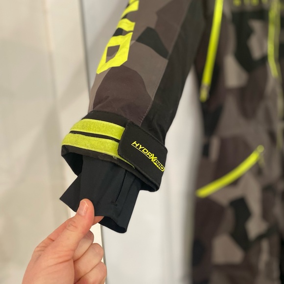 FXR Extreem Performance Men’s Sledding Suit - Picture 6 of 15